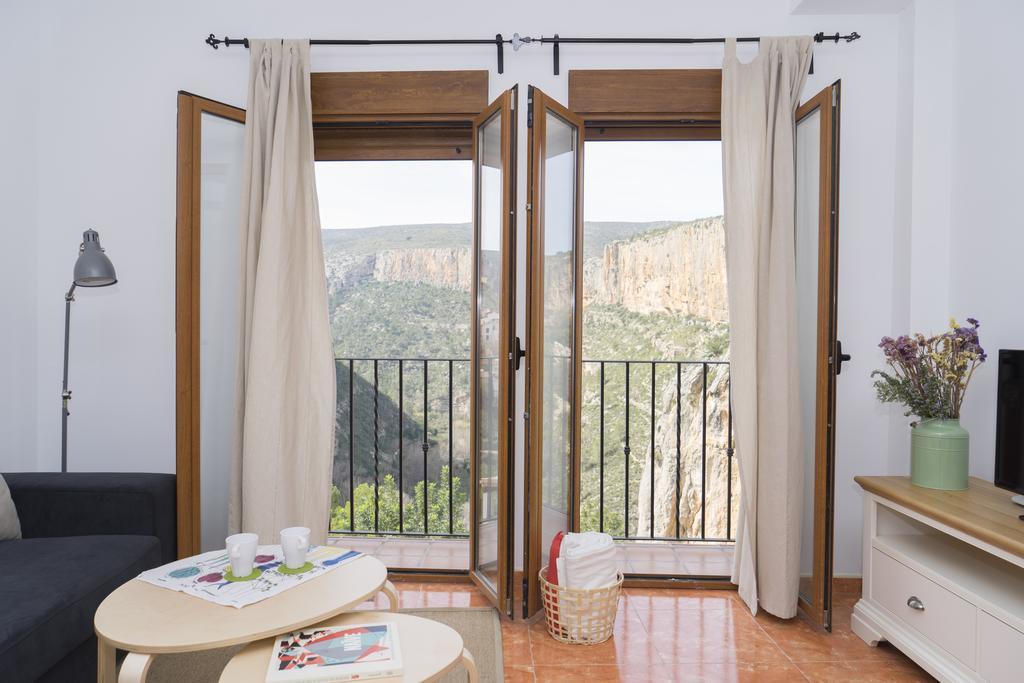 Miralrio Chulilla Apartment Bagian luar foto
