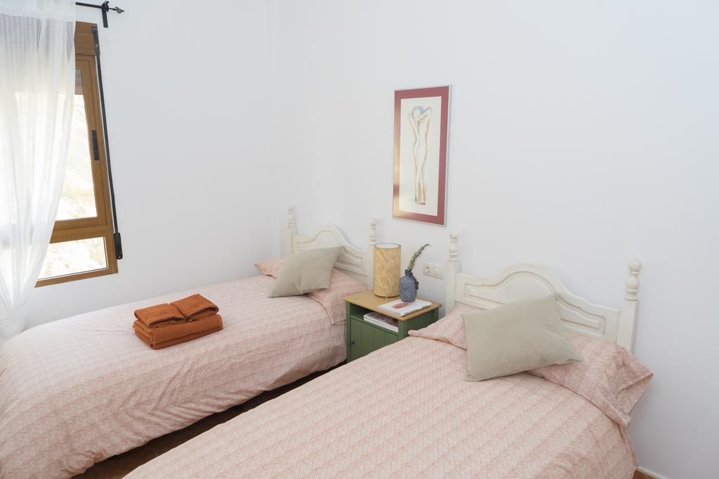 Miralrio Chulilla Apartment Bagian luar foto
